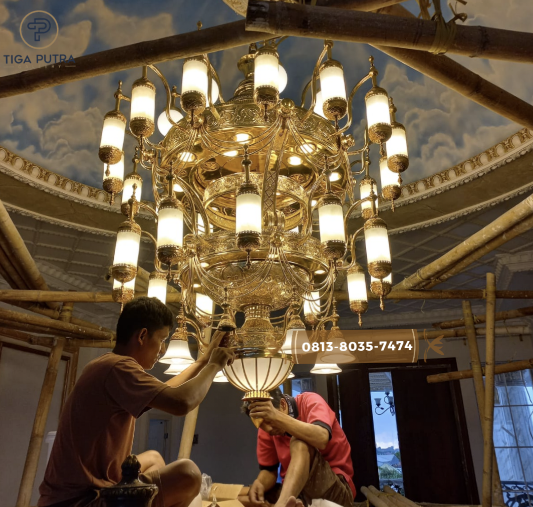 Karakteristik Lampu Gantung Masjid dari Tiga Putra Gallery