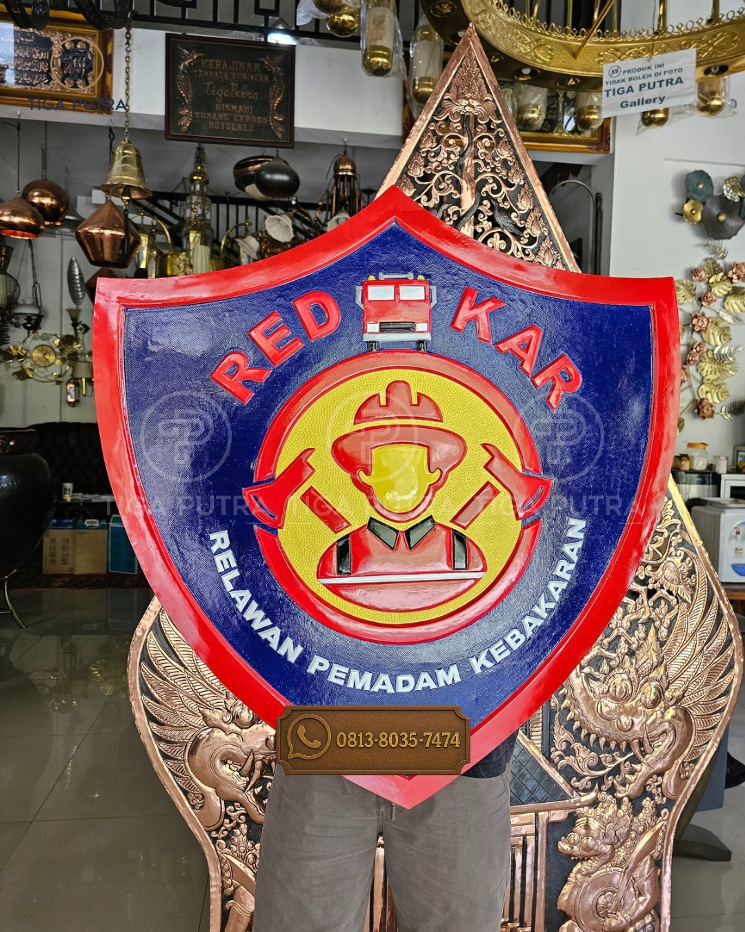 PENGRAJIN LOGO TEMBAGA CUSTOM DAN KUNINGAN