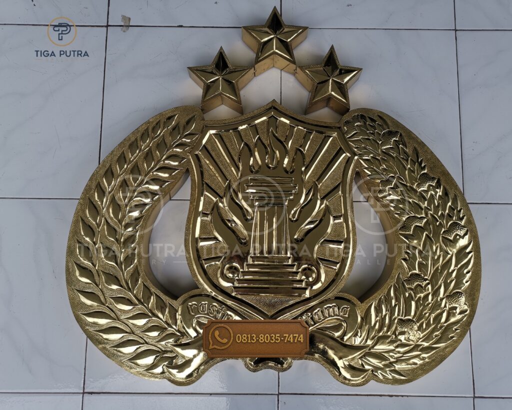 logo tribrata kuningan karya pengrajin tembaga boyolali